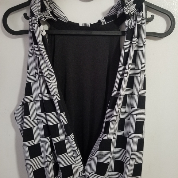 Kate & Lily Sleeveless All Over Print Jumpsuit - Picture 14 of 16